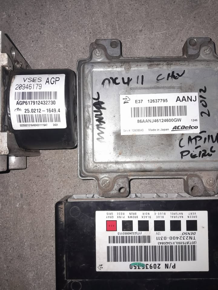 CHEVROLET CAPTIVA 2.4L COMPLETE MANUAL LOCKSET(LES ENGINE) FOR SALE - Private Seller CHEVROLET CAPTIVA 2.4L COMPLETE MANUAL LOCKSET(LES ENGINE) FOR SALE - Private Seller
