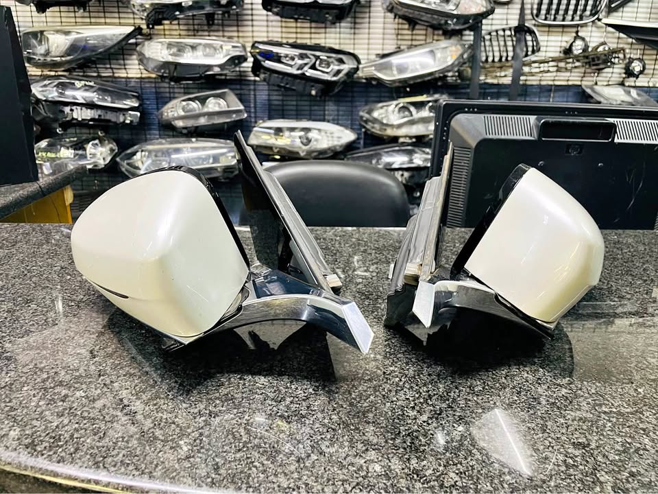BMW 7 series G11 mirrors - Private Seller BMW 7 series G11 mirrors - Private Seller