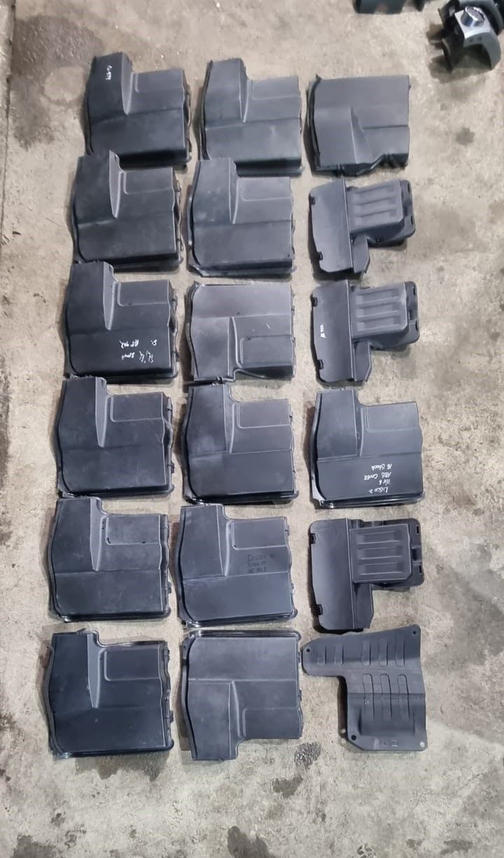 2007 Freelander 2 2.2 SD4 Battery Covers for sale 2007 Freelander 2 2.2 SD4 Battery Covers for sale