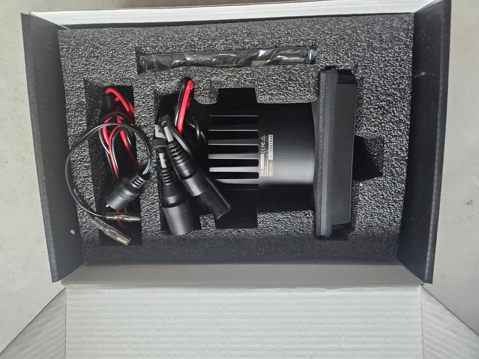 GME Marine / Boat Dash Radio. New and unused. AM/ FM, BT, USB. 4 x 40 watt output