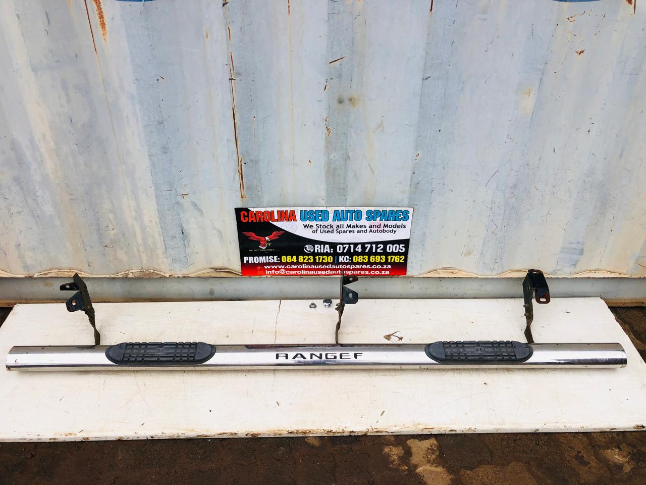 Ford Ranger T6/T7 oval chrome right side step (replacement) - Private Seller Ford Ranger T6/T7 oval chrome right side step (replacement) - Private Seller
