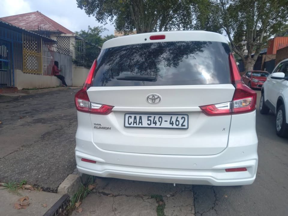 2014 Toyota Rumion Sx 1.5 Petrol, Manual, White