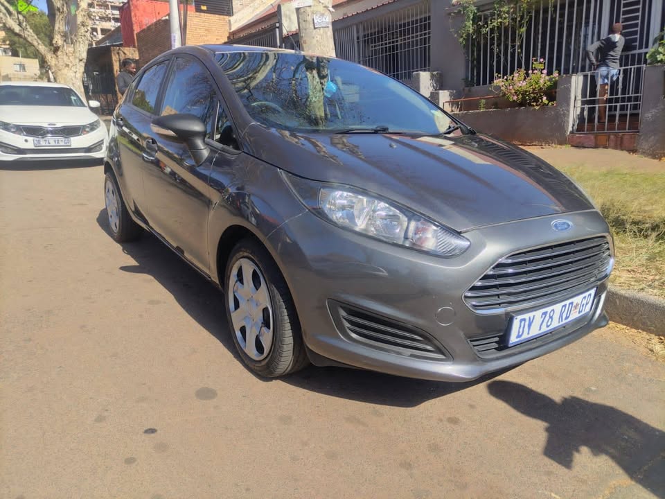 2015 Ford fiesta 1.4