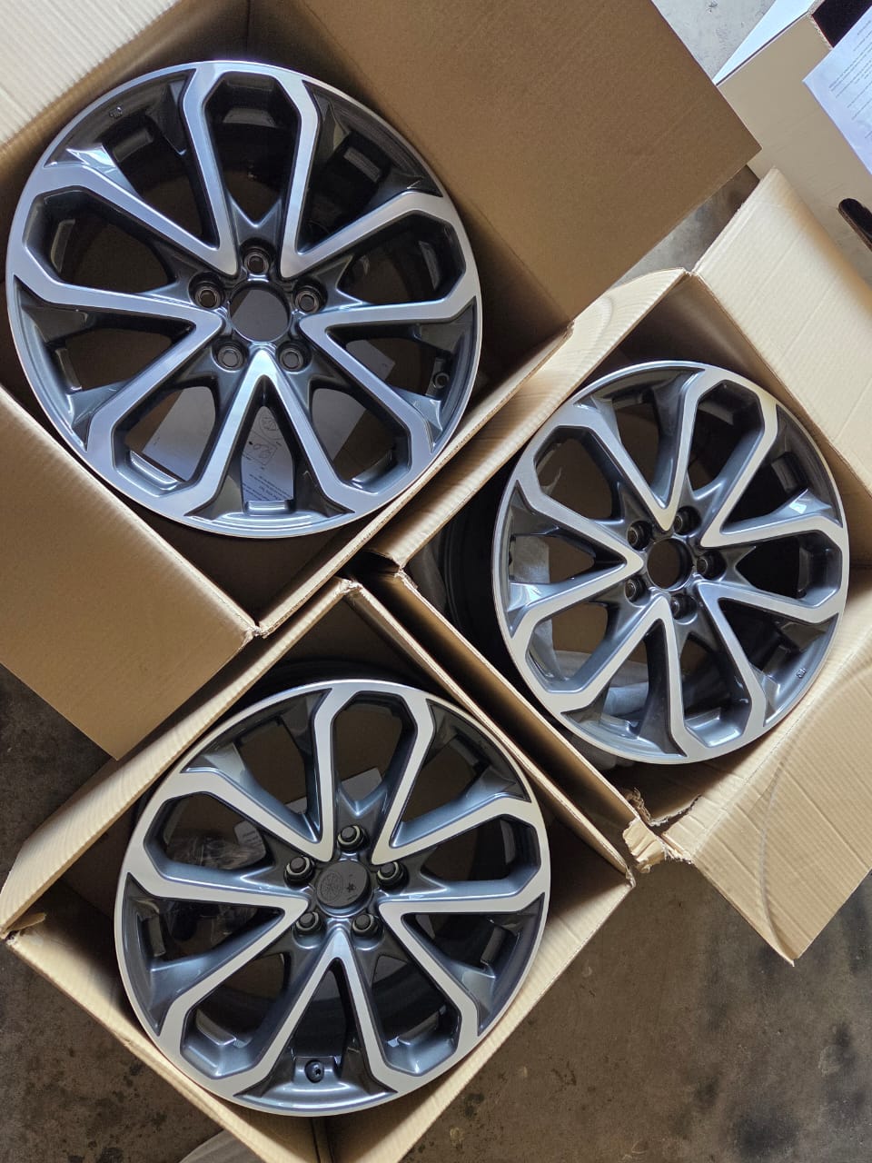 OEM Honda Rims - Private Seller OEM Honda Rims - Private Seller