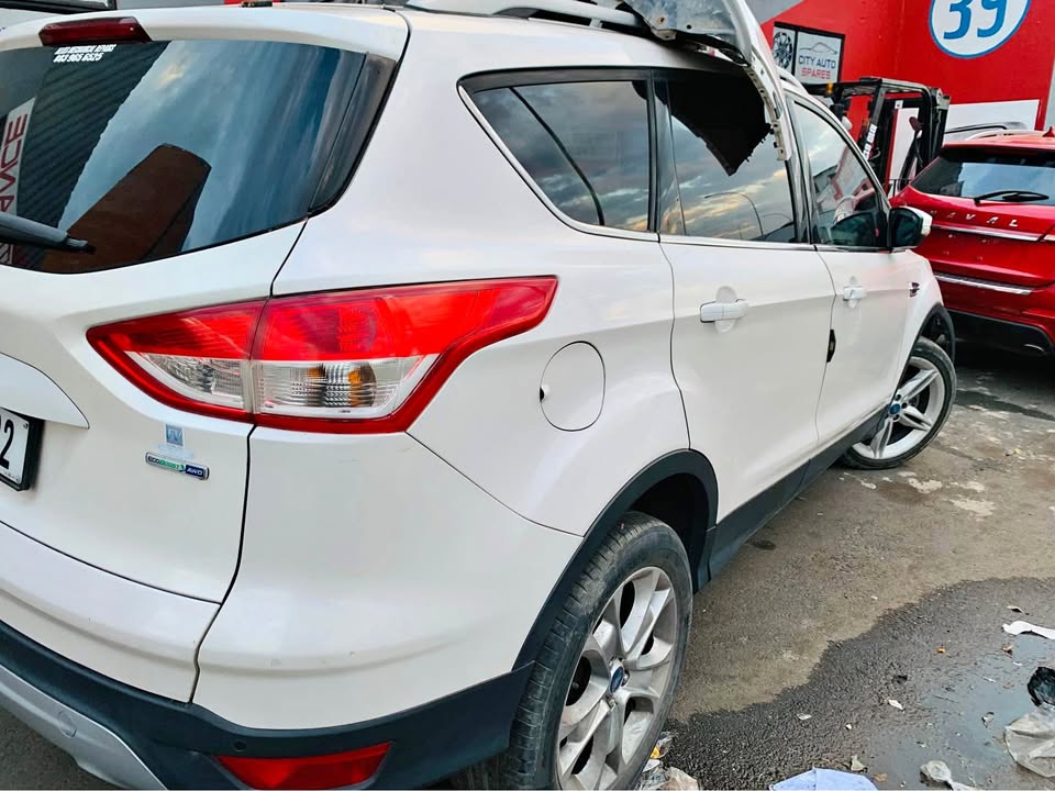 Ford Kugar Stripping for spares Ford Kugar Stripping for spares