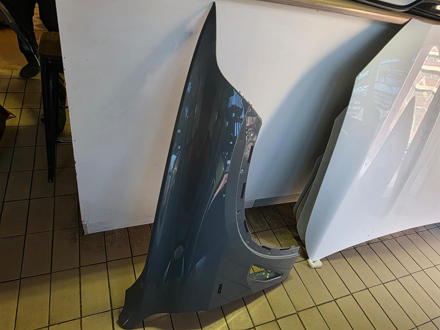 FENDER GRAY (2025 BMW) G05 X5 FRONT FENDER RIGHT SIDEIN A GOOD CONDITION. - Private Seller FENDER GRAY (2025 BMW) G05 X5 FRONT FENDER RIGHT SIDEIN A GOOD CONDITION. - Private Seller