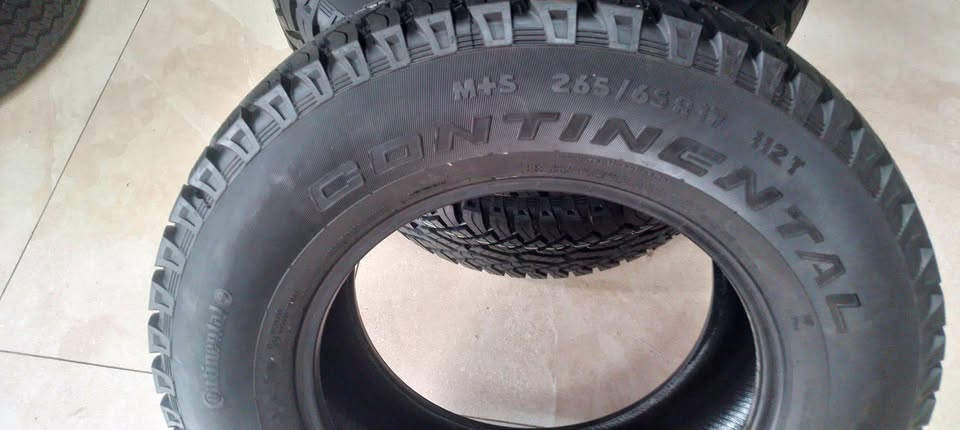 265/65/17 continental cross contact AT - Private Seller