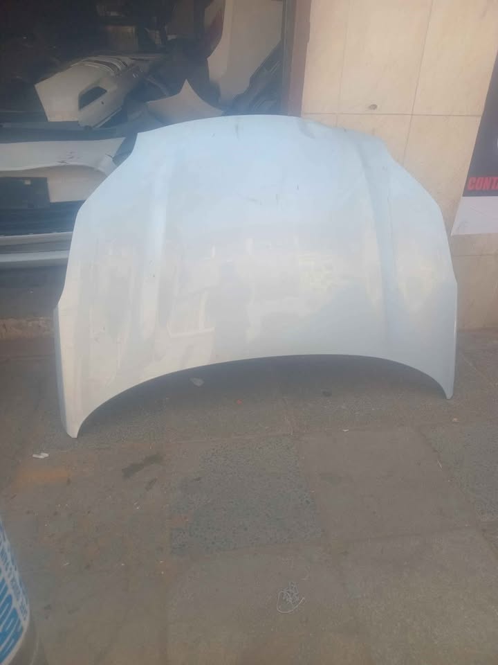 2019 KIA SPORTAGE FRONT BONNET HOOD GENUINE WHITE - - Private Seller 2019 KIA SPORTAGE FRONT BONNET HOOD GENUINE WHITE - - Private Seller