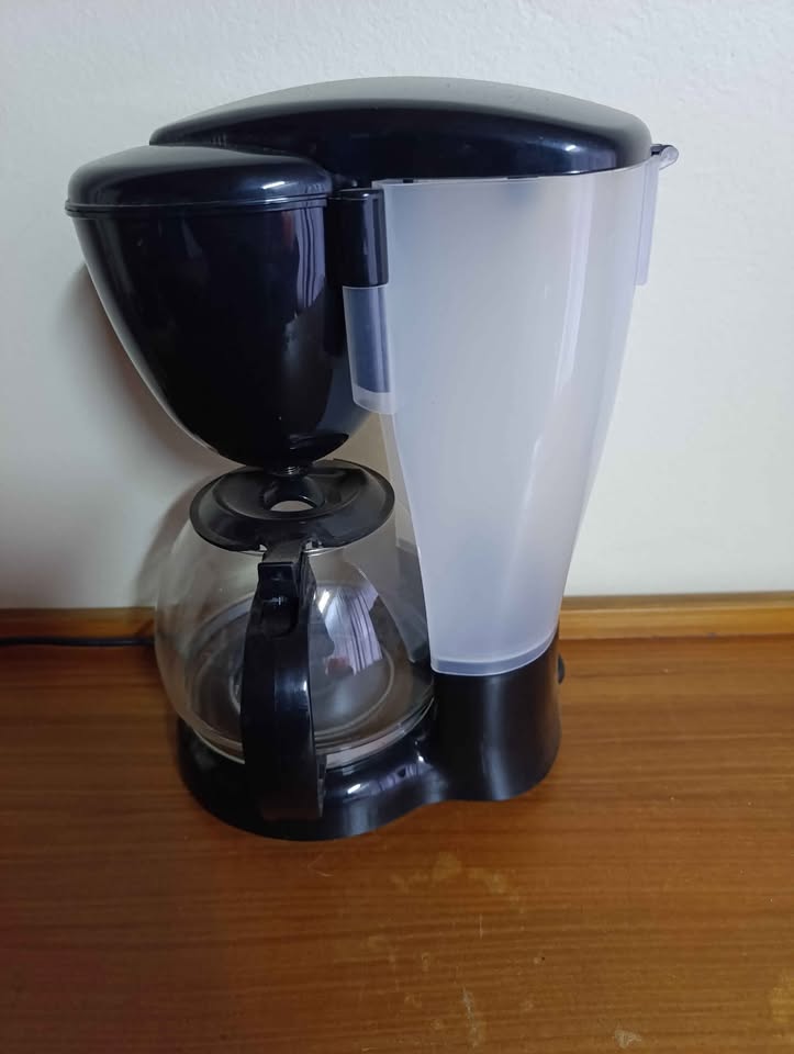 Pineware PCM950 Coffee Machine | Junk Mail Marketplace