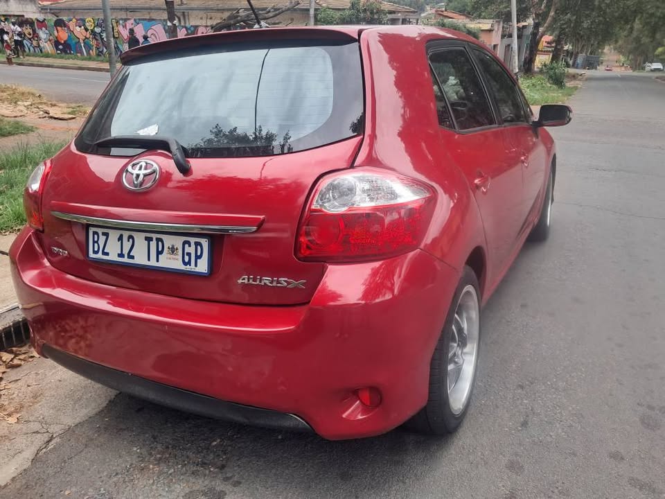 Toyota Auris 1.3 kilometers  for sale