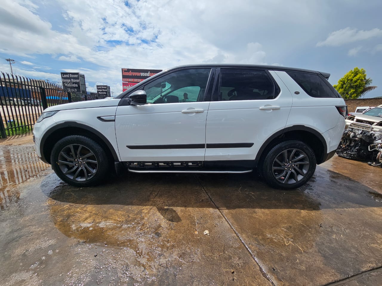 Land Rover Discovery Sport HSE SD4 2015 – Stripping for Spares!