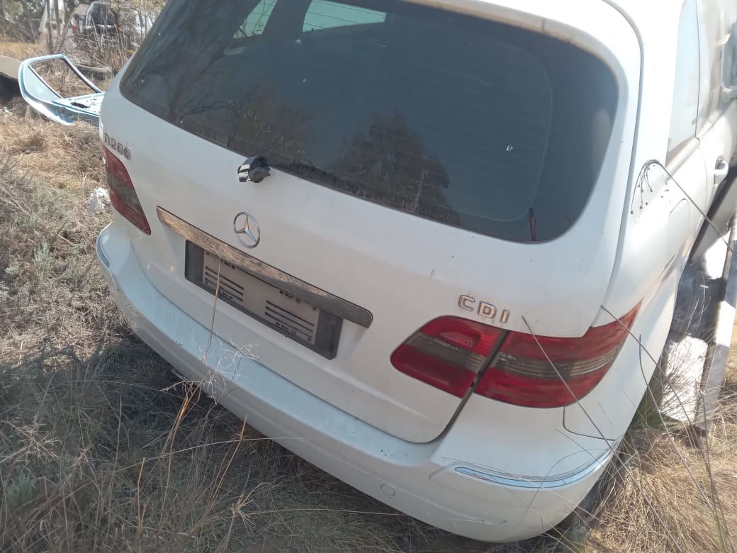 Mercedes Benz B200 CDI parts - Private Seller Mercedes Benz B200 CDI parts - Private Seller