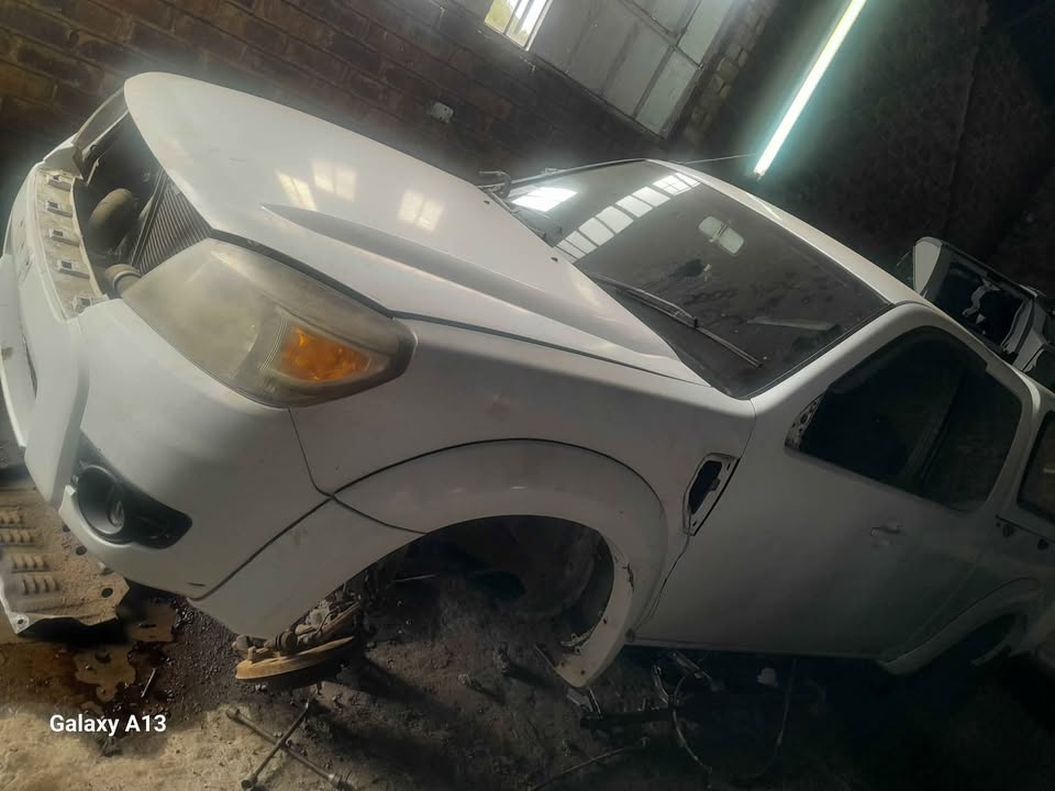 Ford Ranger T5 3.0 tdci club cab spares - Private Seller Ford Ranger T5 3.0 tdci club cab spares - Private Seller