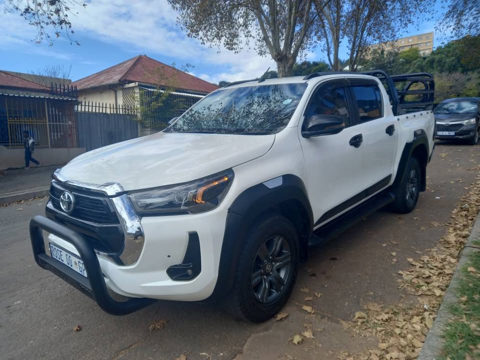 2021 Toyota Hilux Double Cab 2.4 GD6 Diesel, Manual 4x4, White, Service Book, 150000kms,