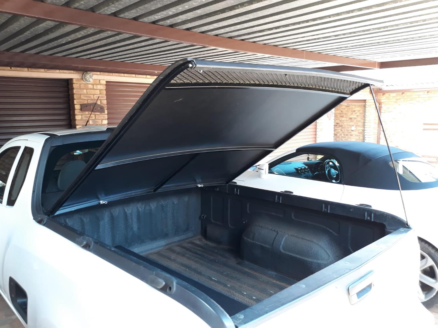 Lockable Tonneau cover for Chev and Opel Utility bakkies