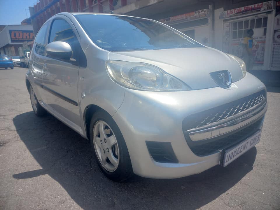 2011 PEUGEOT 107 1.0 PETROL, HATCHBACK MANUAL TRANSMISSION, SILVER COLOUR, MILEAGE 90000KM