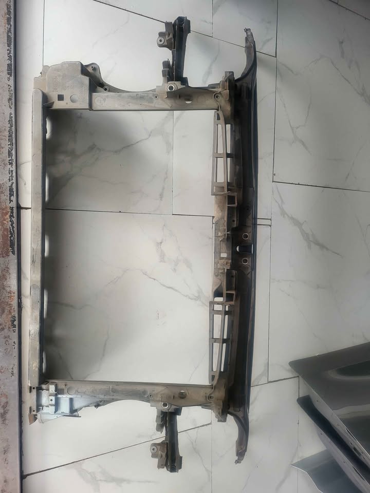 2008-2012 Audi A3 Cradle for sale - Private Seller 2008-2012 Audi A3 Cradle for sale - Private Seller