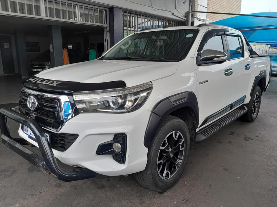 2018 TOYOTA HILUX 2.4 SRX GD6 4X4 DOUBLE CAB MANUAL