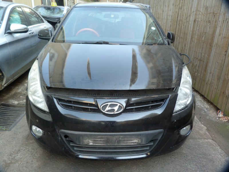 Hyundai i20 1.4 AT Black - 2011 STRIPPING FOR SPARES - Private Seller Hyundai i20 1.4 AT Black - 2011 STRIPPING FOR SPARES - Private Seller