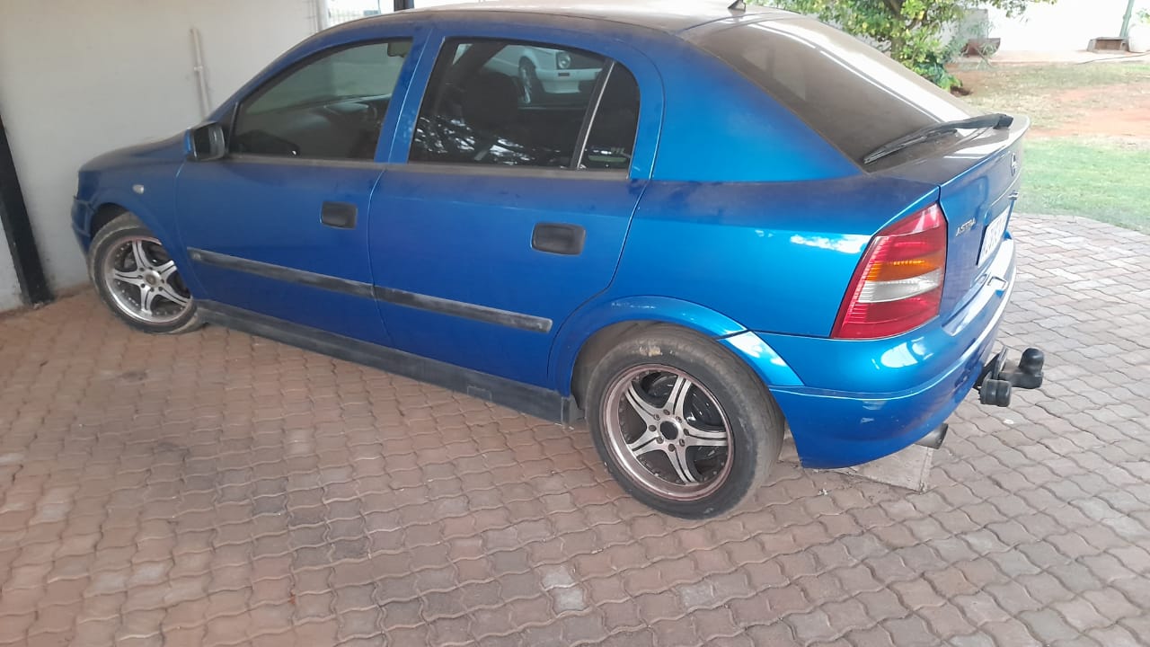 Used 2000 Opel Astra 1.6 Essentia - Private Seller Used 2000 Opel Astra 1.6 Essentia - Private Seller