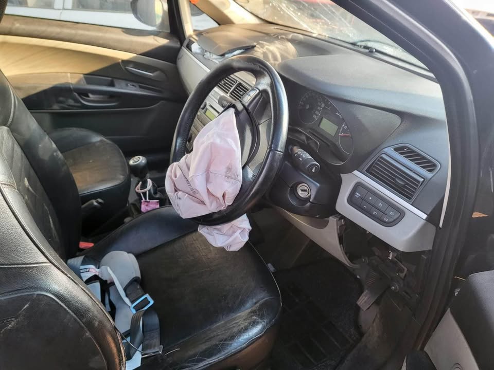 2009 Fiat Punto 1.9 JDT Stripping for Sapres/Parts - Private Seller 2009 Fiat Punto 1.9 JDT Stripping for Sapres/Parts - Private Seller