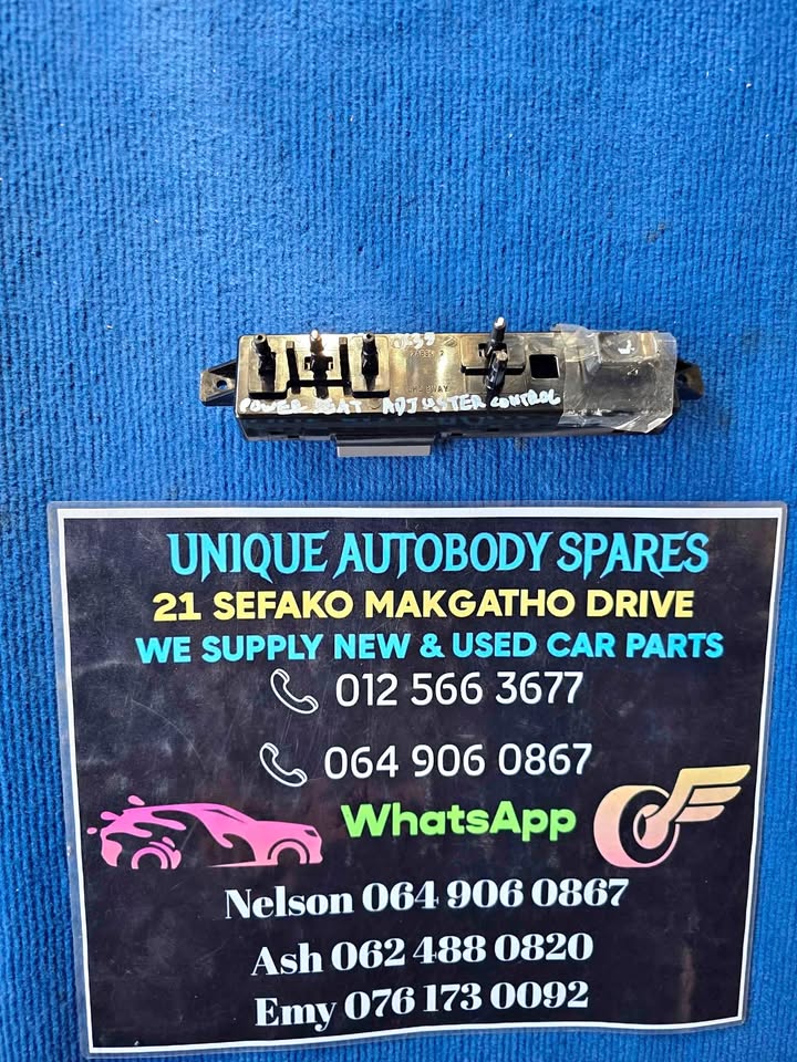 Hyundai iX35 Power Seat Adjustor Control - Private Seller Hyundai iX35 Power Seat Adjustor Control - Private Seller