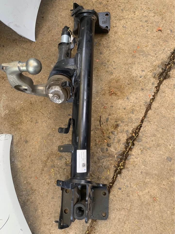 BMW G05/G06/G07 tow bar - Private Seller BMW G05/G06/G07 tow bar - Private Seller