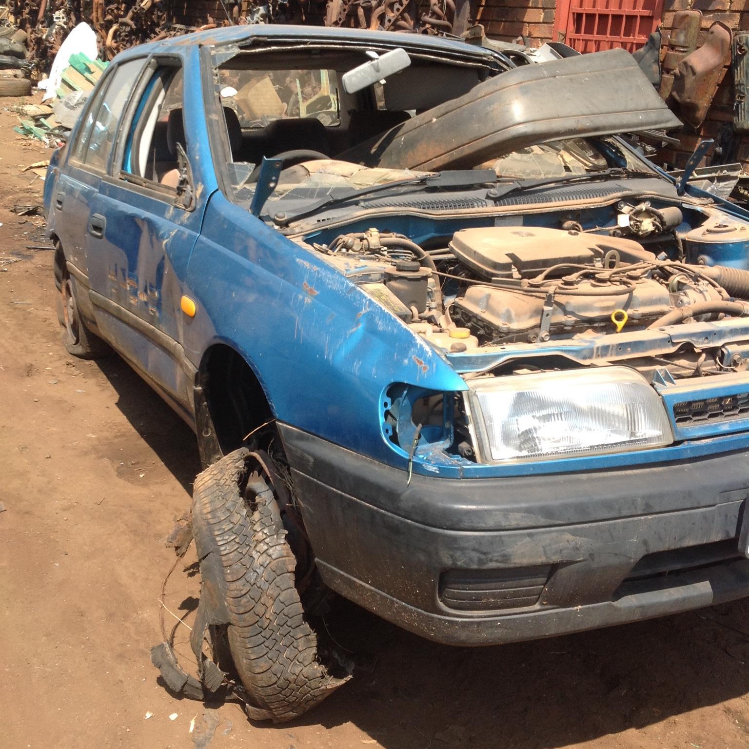 Stripping Nissan Sentra 3 140 1997 for Spares - Private Seller