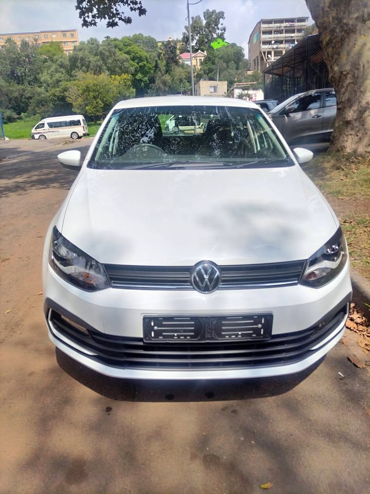 2024 VW polo vivo 1.4 hatchback