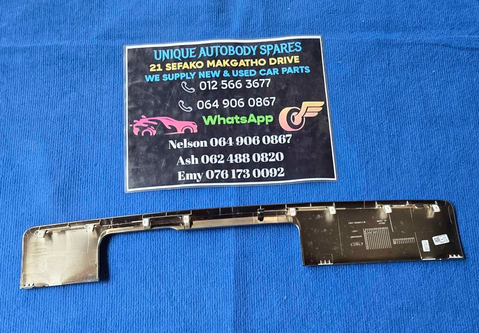 Land Rover Defender Rear Bumper Spoiler - Private Seller