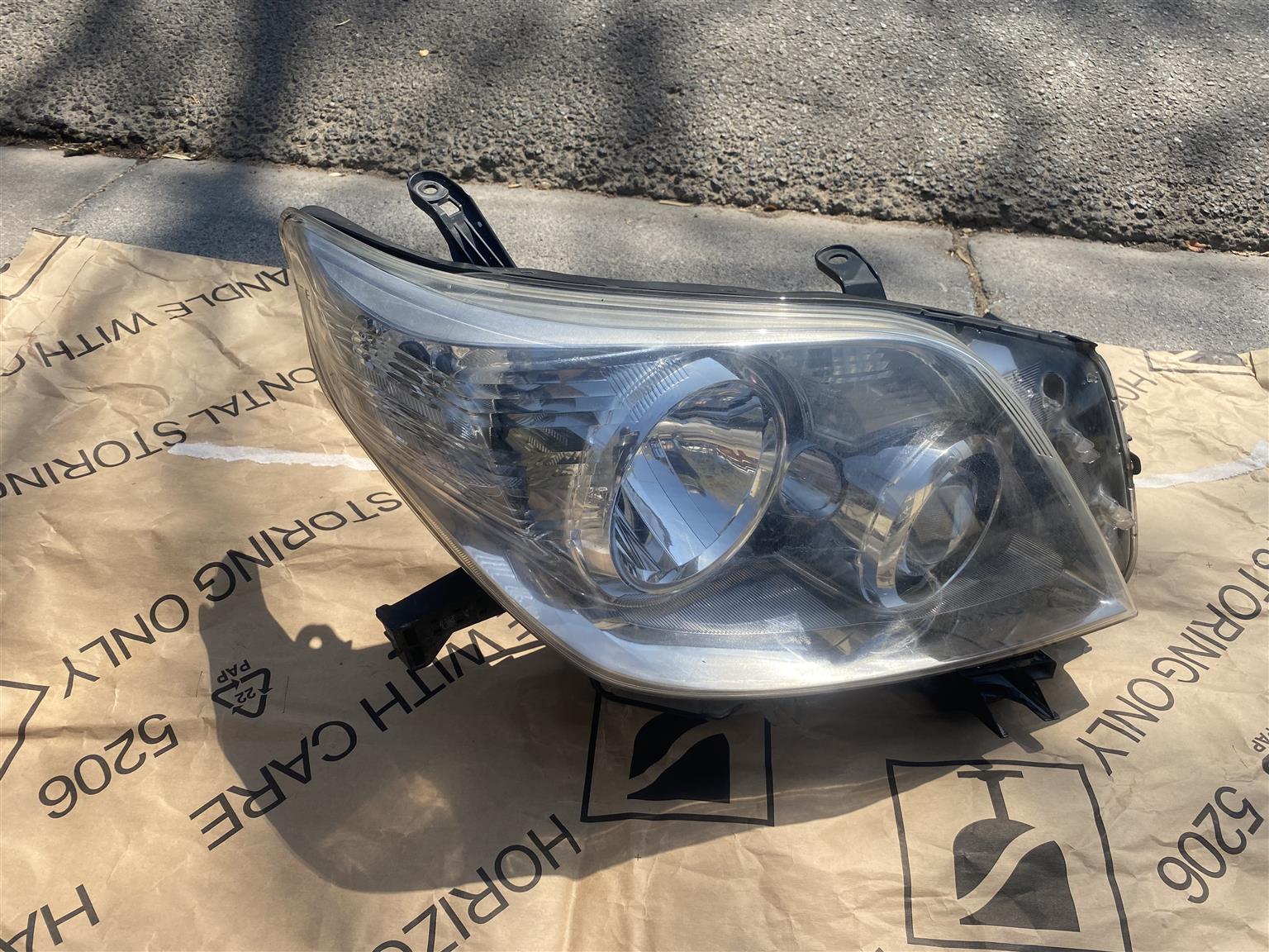 2014 TOYOTA LAND CRUISER PRADO HEADLIGHT RIGHT SIDE FOR SALE