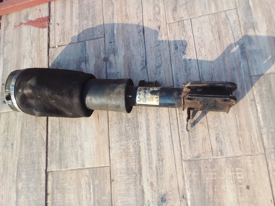 Range Rover L322 shocks - Private Seller Range Rover L322 shocks - Private Seller