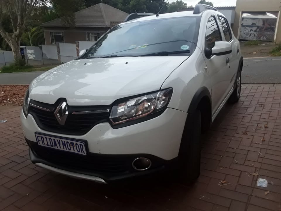 2017 RENAULT SANDERO T900