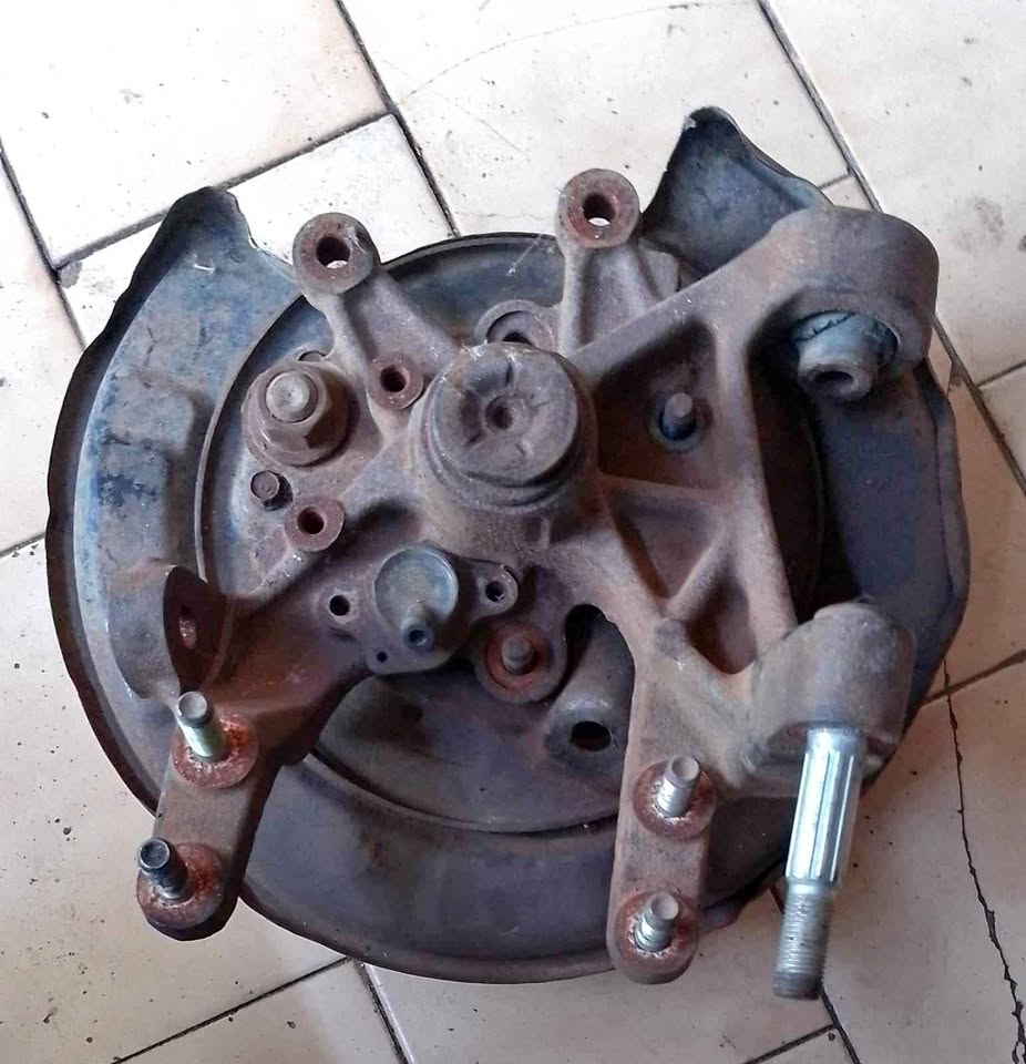 Honda Odyssey rear stub axle