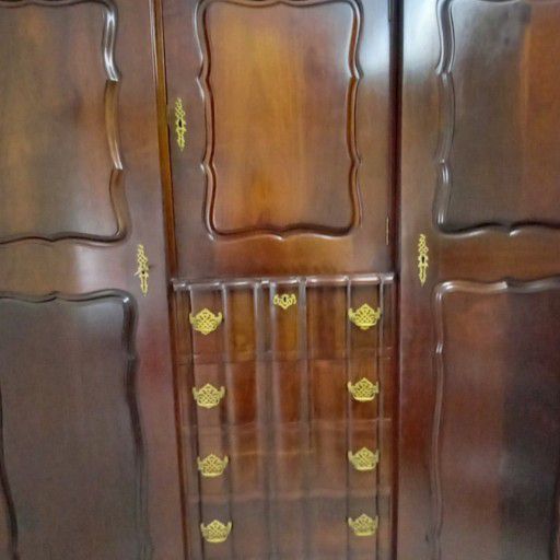 Antique bedroom suite