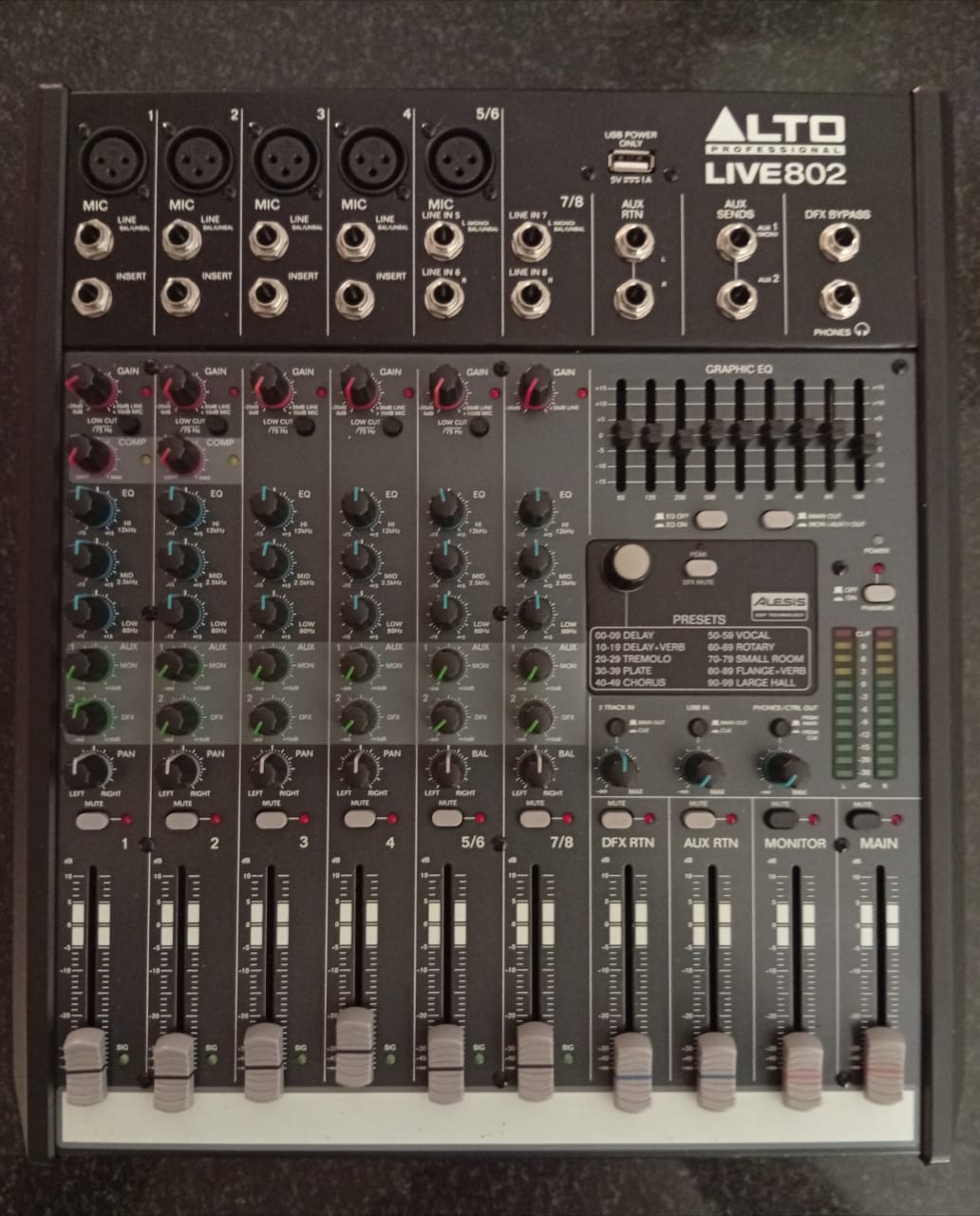 Soundcraft 8FX & Alto Pro Live802 Soundcraft 8FX & Alto Pro Live802
