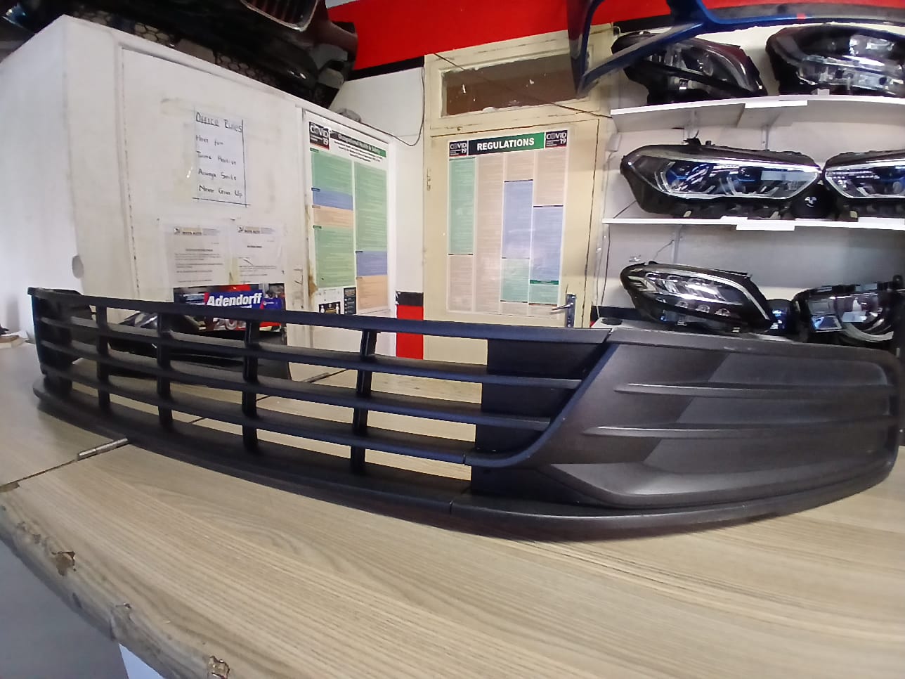2022 VW POLO VIVO FRONT BUMPER CENTER AND FORGLIGHT GRILLS - Private Seller 2022 VW POLO VIVO FRONT BUMPER CENTER AND FORGLIGHT GRILLS - Private Seller