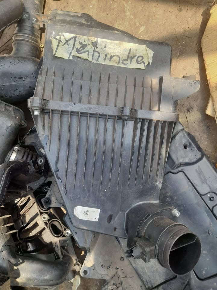 MAHINDRA KUV100 DIESEL AIR FILTER BOX - Private Seller