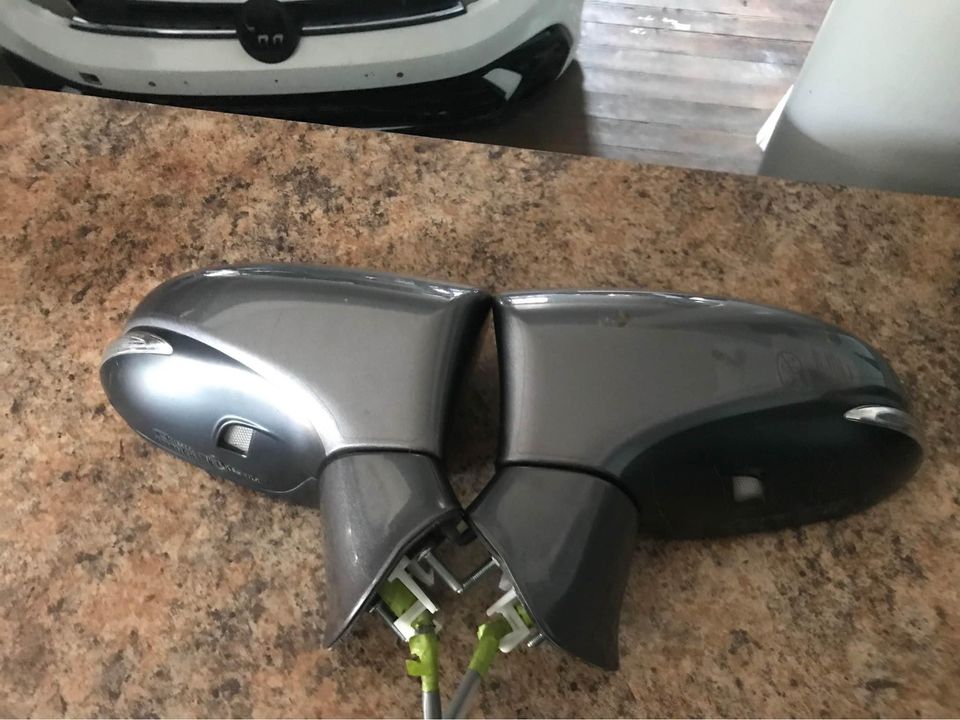 2014 Lexus electric side mirrors - Private Seller 2014 Lexus electric side mirrors - Private Seller