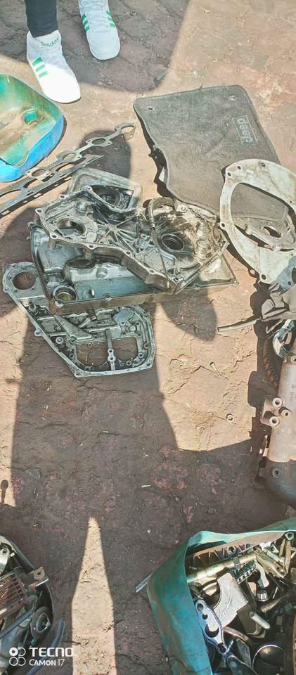 Hyundai H1 Bus engine parts - Private Seller Hyundai H1 Bus engine parts - Private Seller