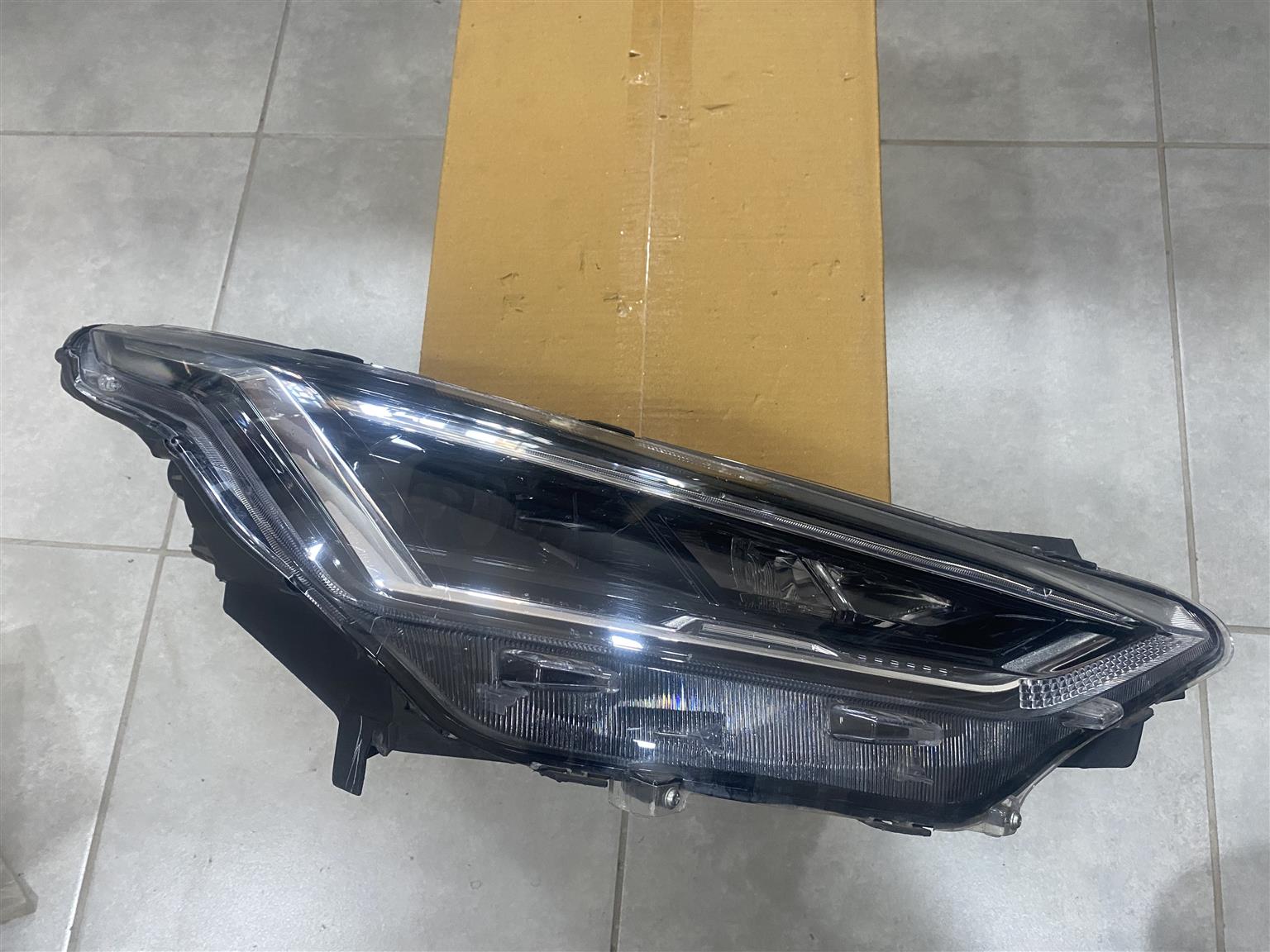 2024 NISSAN MAGNITE FULL LED HEADLIGHT RIGHT SIDE FOR SALE - Private Seller 2024 NISSAN MAGNITE FULL LED HEADLIGHT RIGHT SIDE FOR SALE - Private Seller