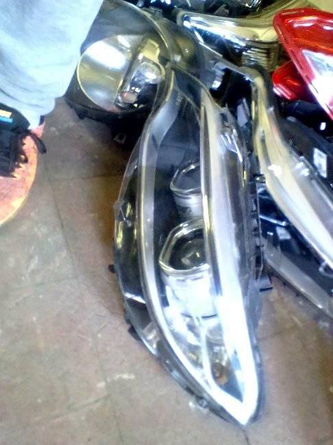 BMW 2 series headlight - Private Seller BMW 2 series headlight - Private Seller