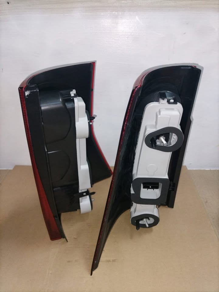 NISSAN NP200 TAIL LIGHTS - Private Seller NISSAN NP200 TAIL LIGHTS - Private Seller
