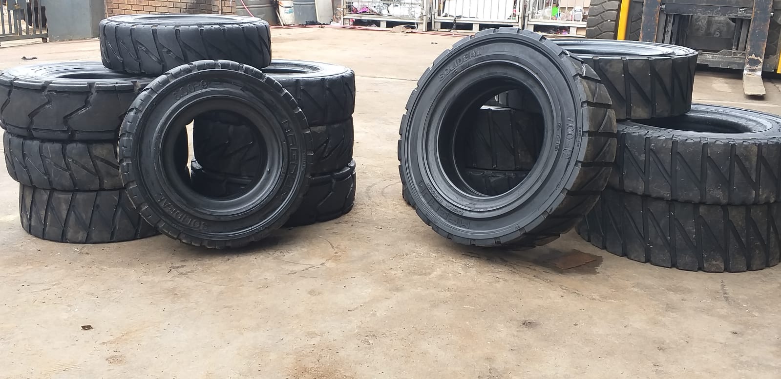 Forklift Tyres (For Sale) | Junk Mail Marketplace