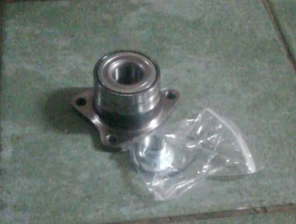 Toyota Corolla wheel hub - Private Seller Toyota Corolla wheel hub - Private Seller