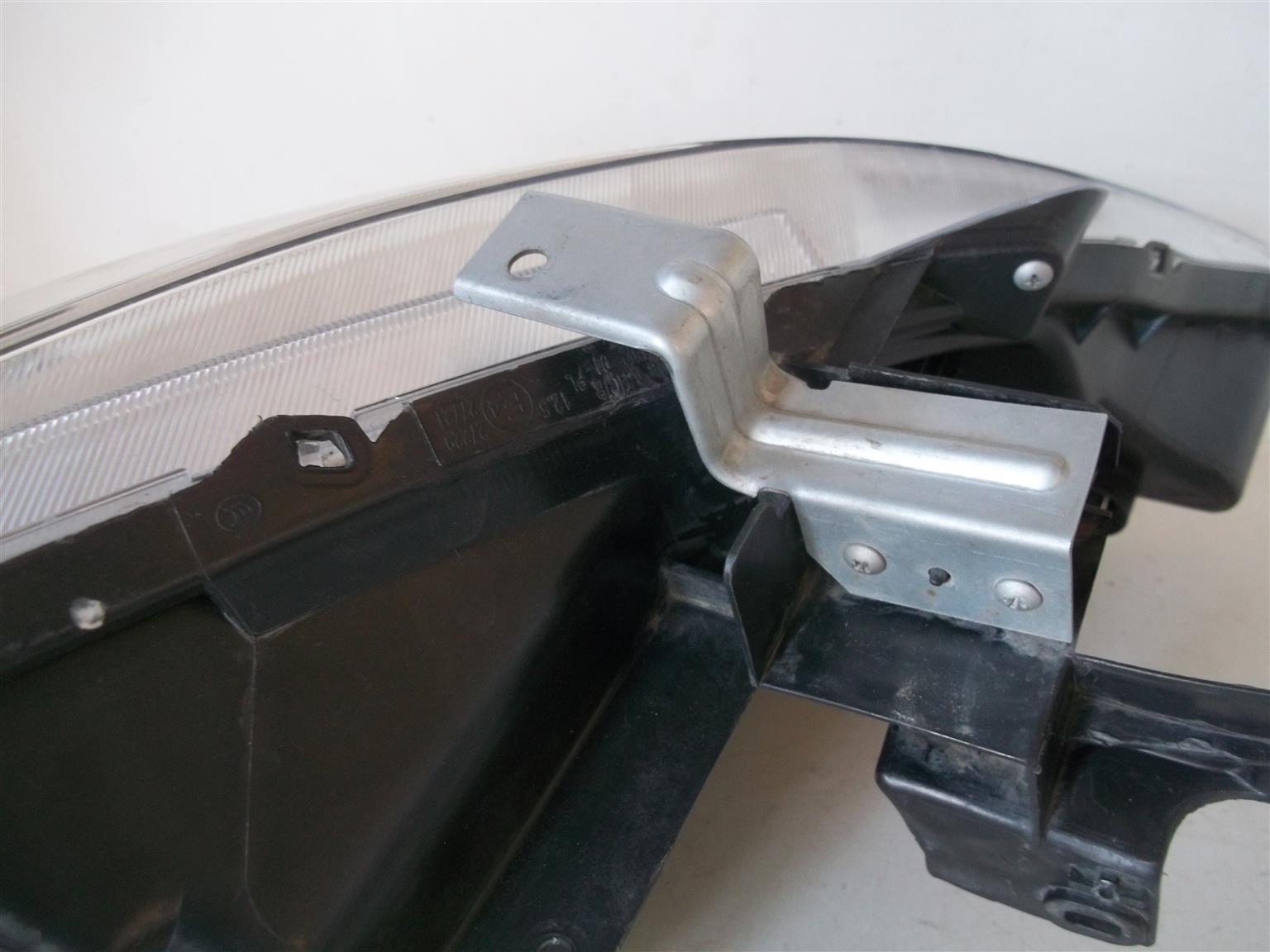Nissan Almera '12-'14 left headlight - Private Seller Nissan Almera '12-'14 left headlight - Private Seller