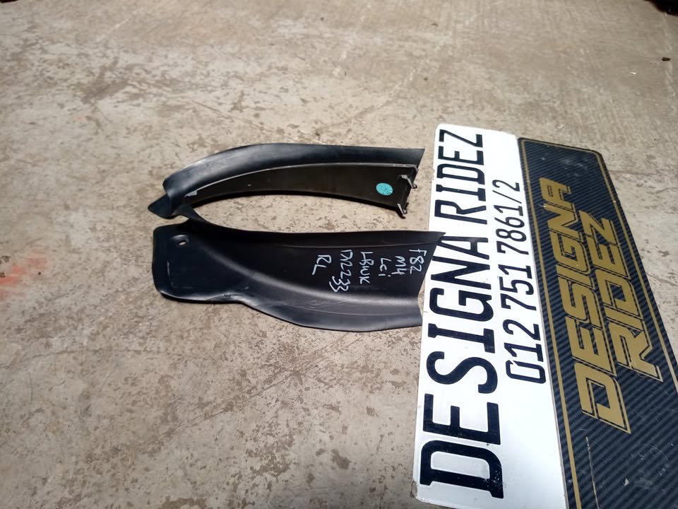 BMW F82 M4 TAIL LIGHT WEATHER STRIP COVER /PANEL - Private Seller