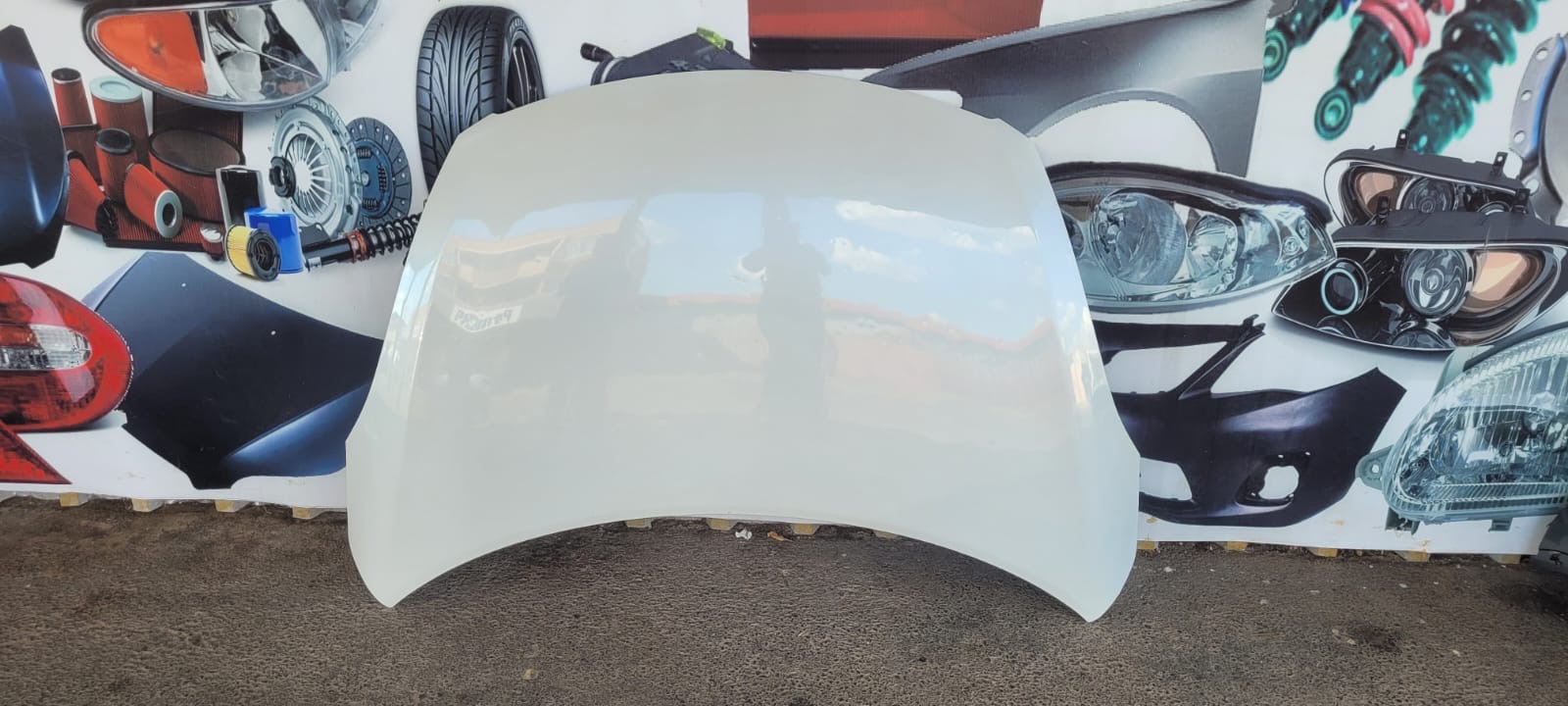 2017 SUZUKI SWIFT BONNET HOOD FOR SALE. IN EXCELLENT CONDITION - Private Seller 2017 SUZUKI SWIFT BONNET HOOD FOR SALE. IN EXCELLENT CONDITION - Private Seller