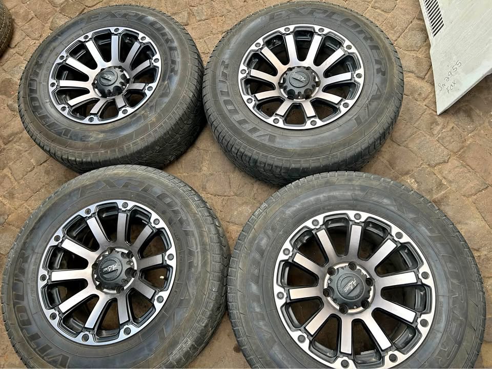 265/70/17 Mags and Tyres for Sale