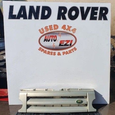 Land Rover Discovery 3 radiator grille for sale Land Rover Discovery 3 radiator grille for sale